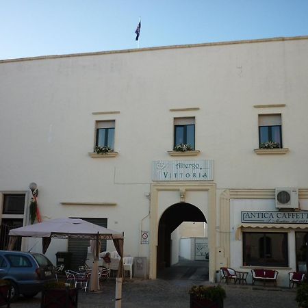 Albergo Vittoria Taviano  Bagian luar foto