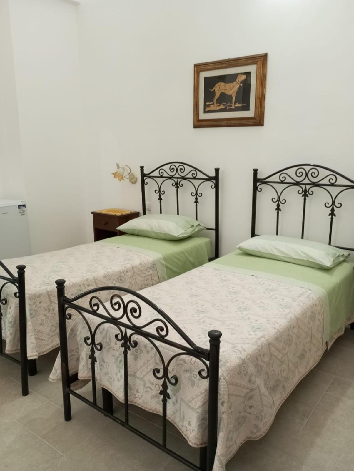 Albergo Vittoria Taviano  Bagian luar foto