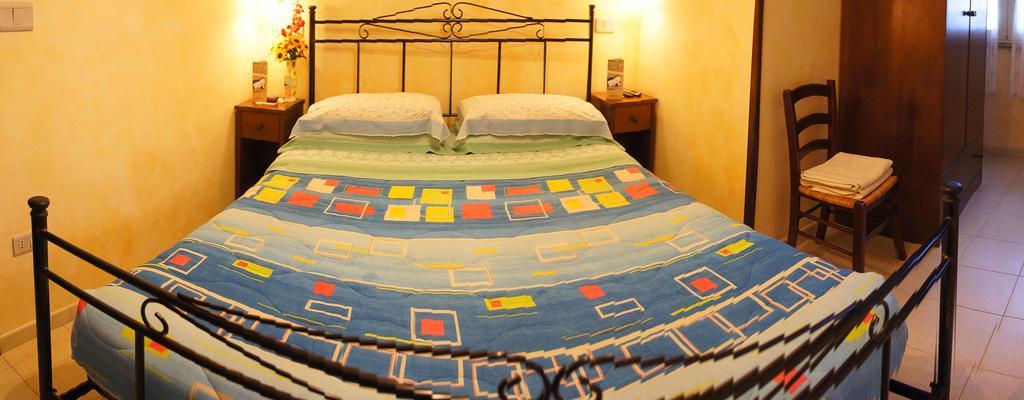 Albergo Vittoria Taviano  Bagian luar foto