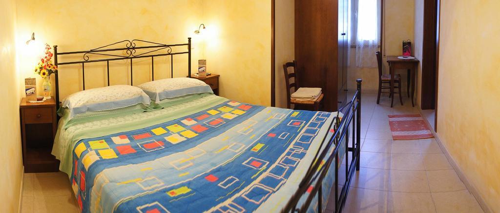 Albergo Vittoria Taviano  Bagian luar foto