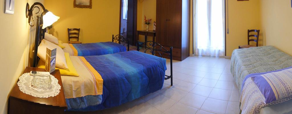 Albergo Vittoria Taviano  Bagian luar foto