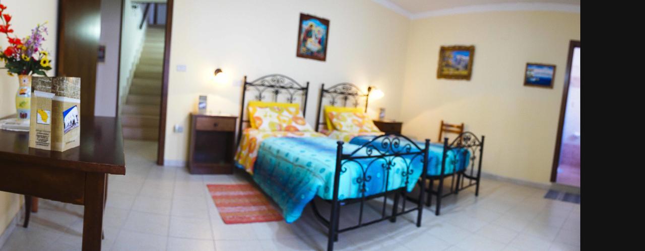 Albergo Vittoria Taviano  Bagian luar foto
